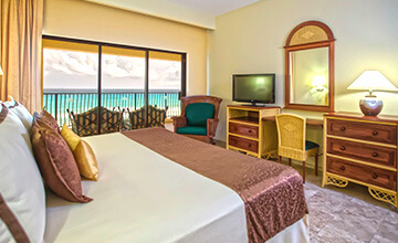 Family villas in Cancun beach
